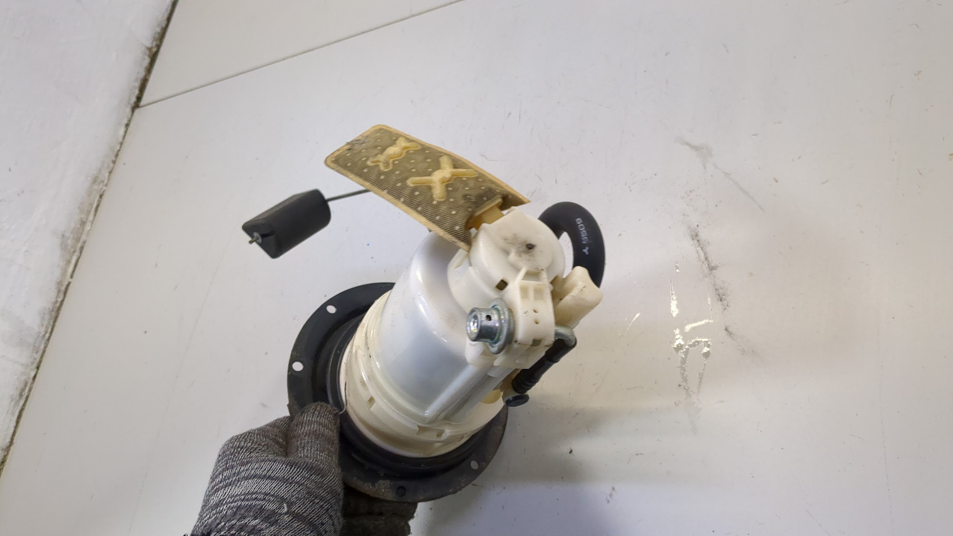 Насос топливный электрический