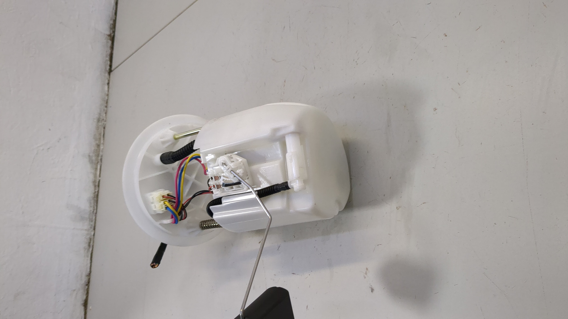 Насос топливный электрический