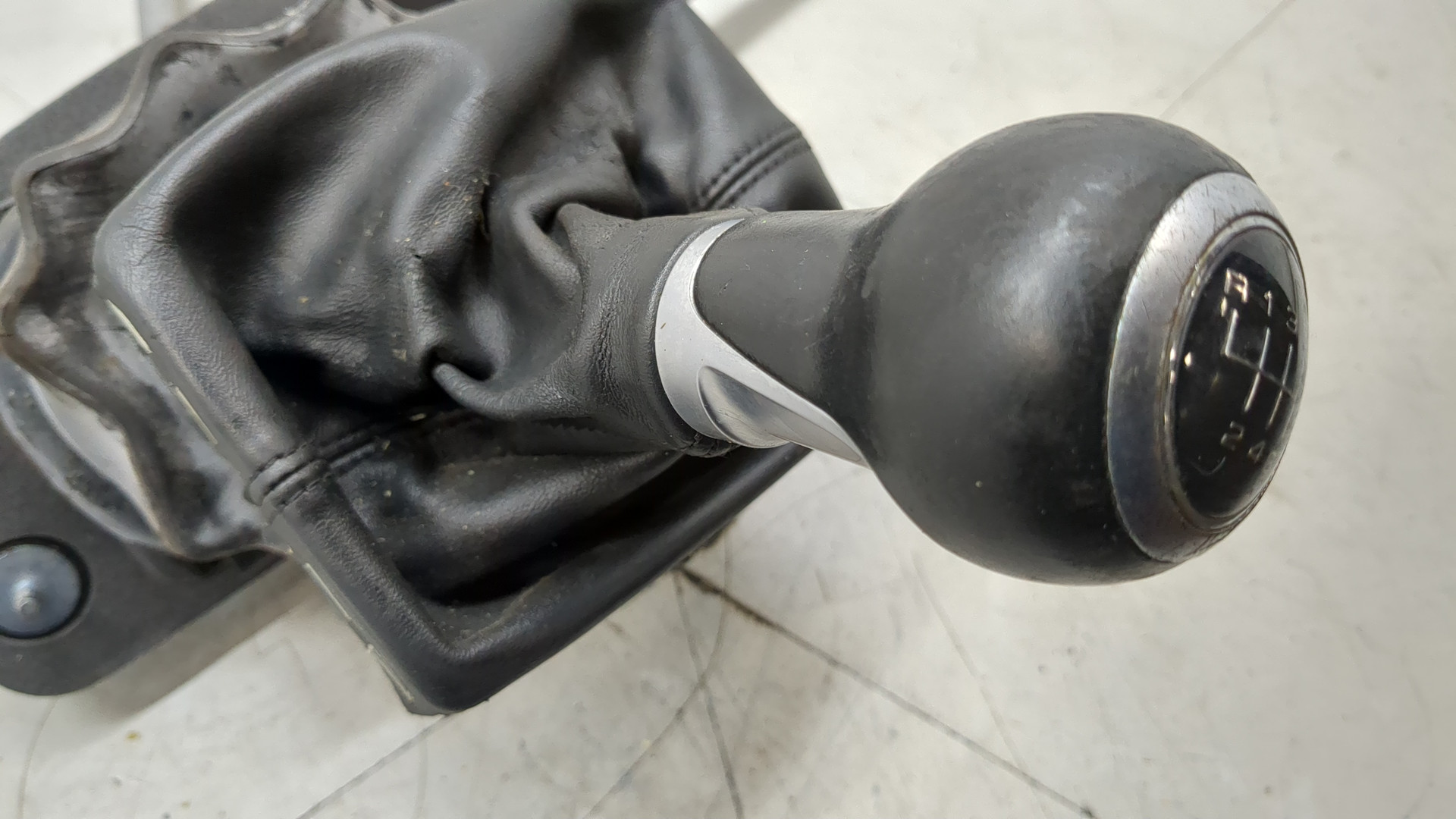 Кулиса МКПП / АКПП