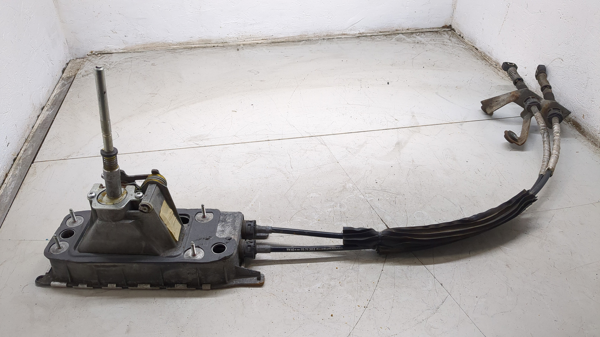 Кулиса МКПП / АКПП