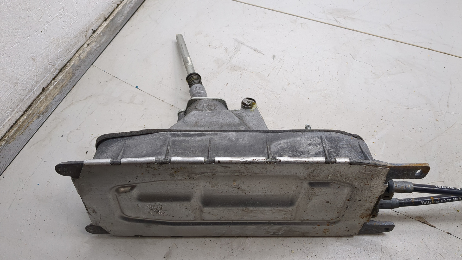 Кулиса МКПП / АКПП