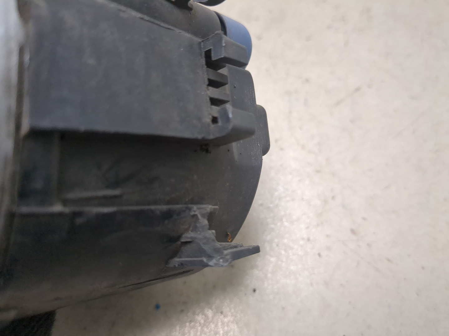 Фара противотуманная правая