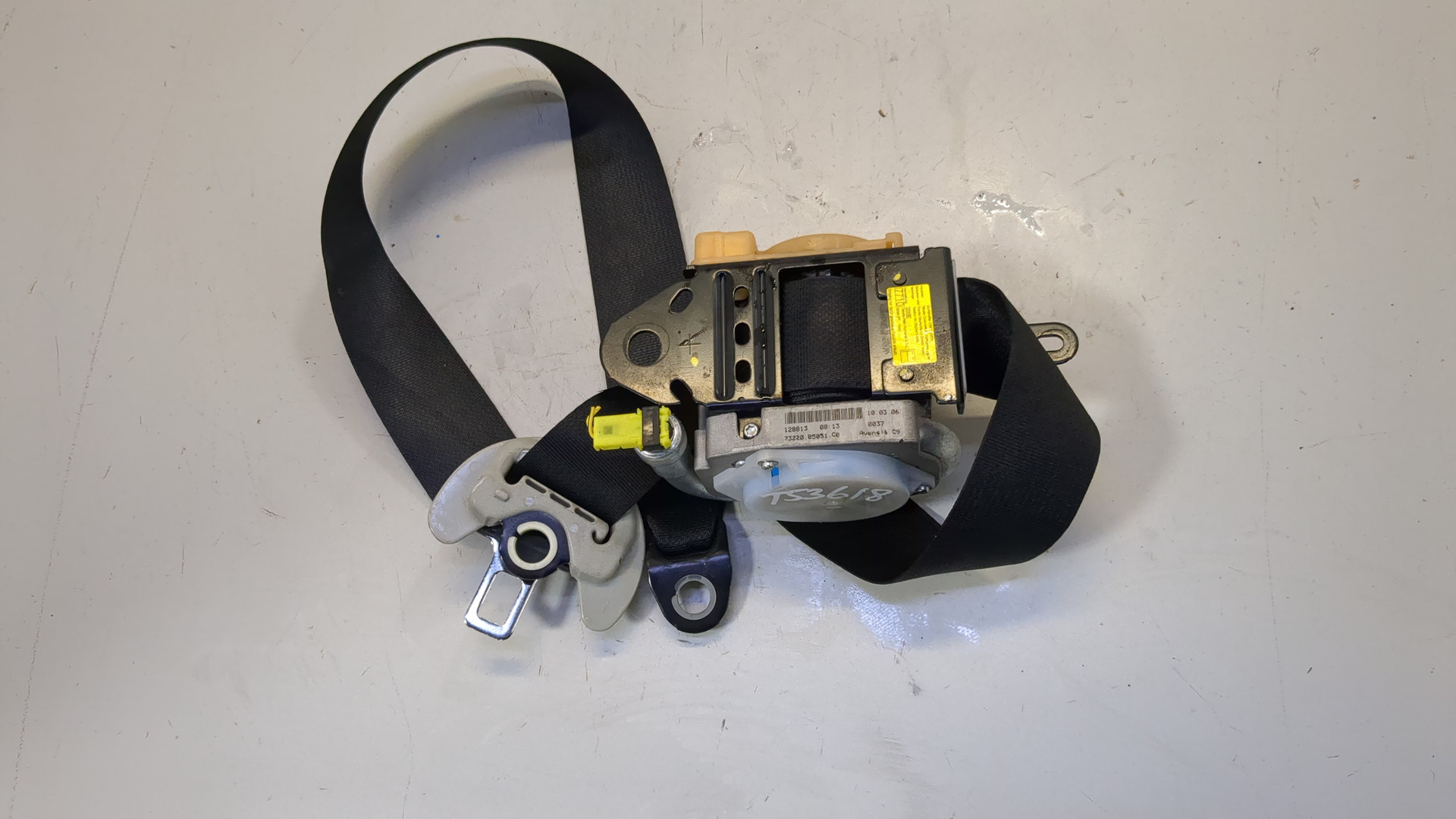 Ремень безопасности