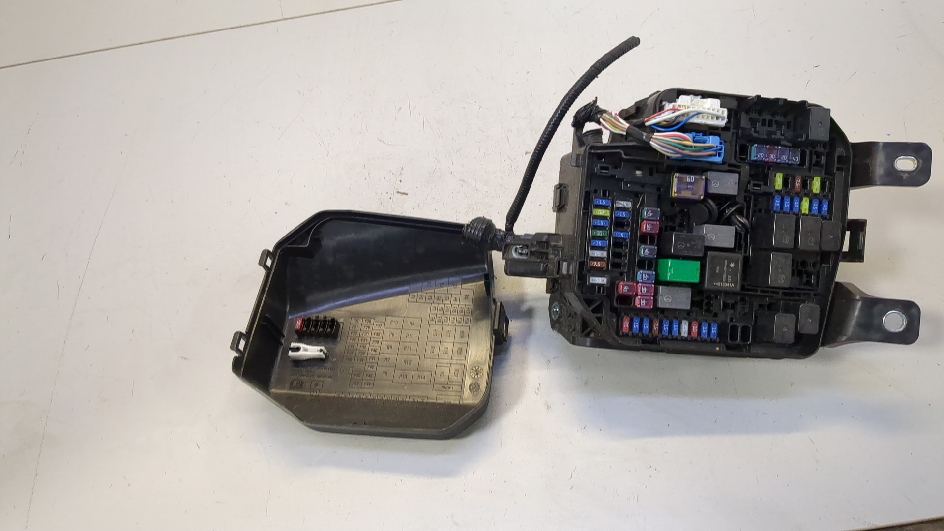 Блок предохранителей