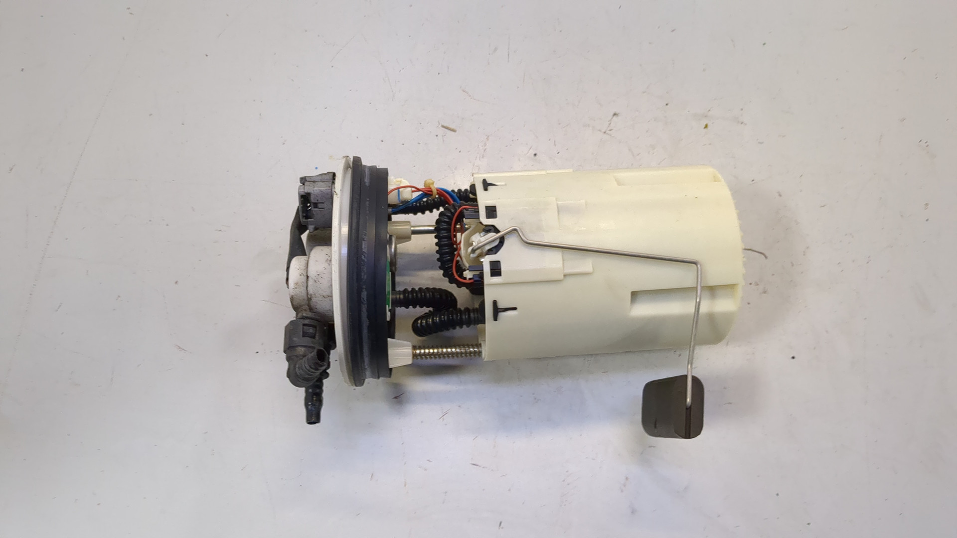 Насос топливный электрический