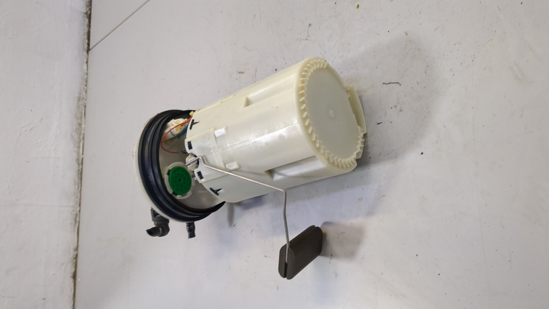 Насос топливный электрический