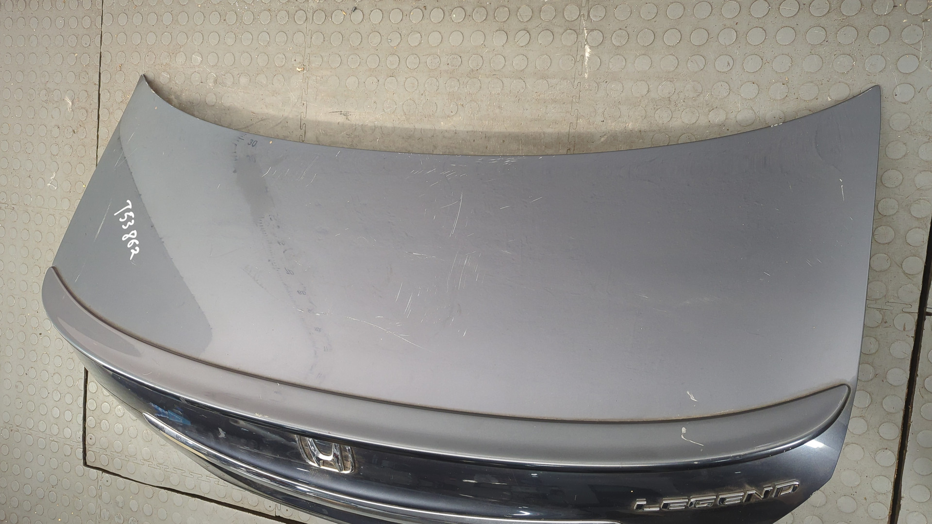 Дверь багажника