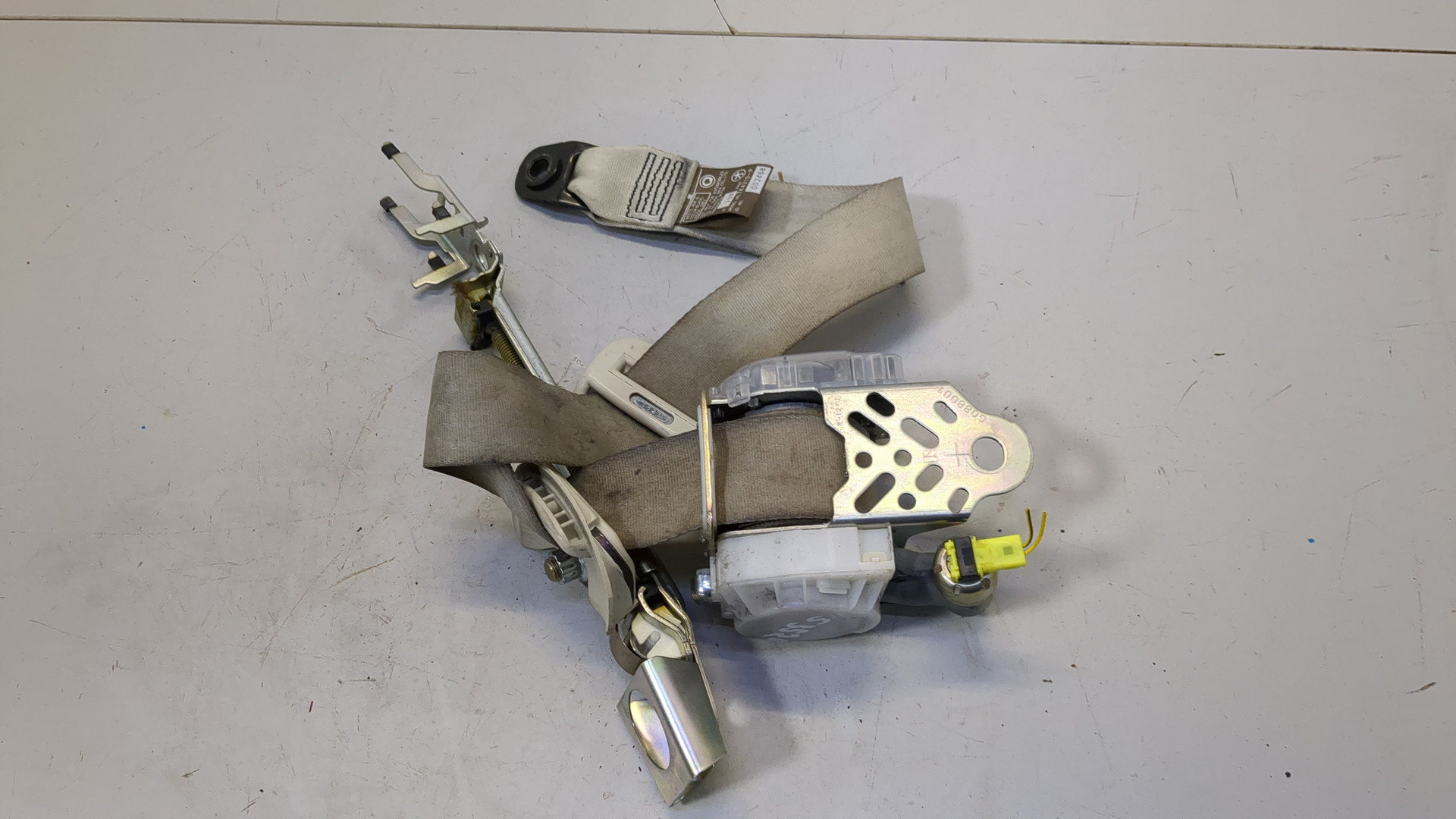 Ремень безопасности