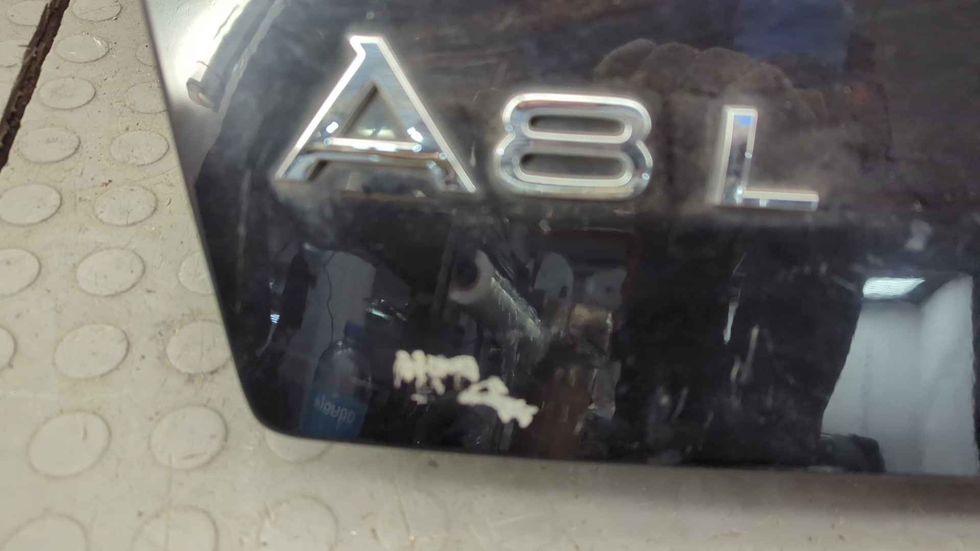 Дверь багажника