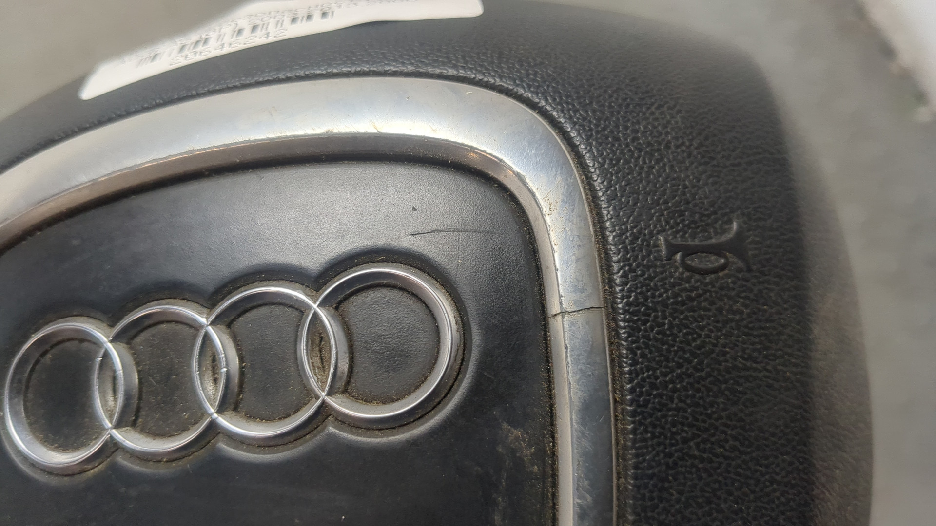 Подушка безопасности в рулевое колесо