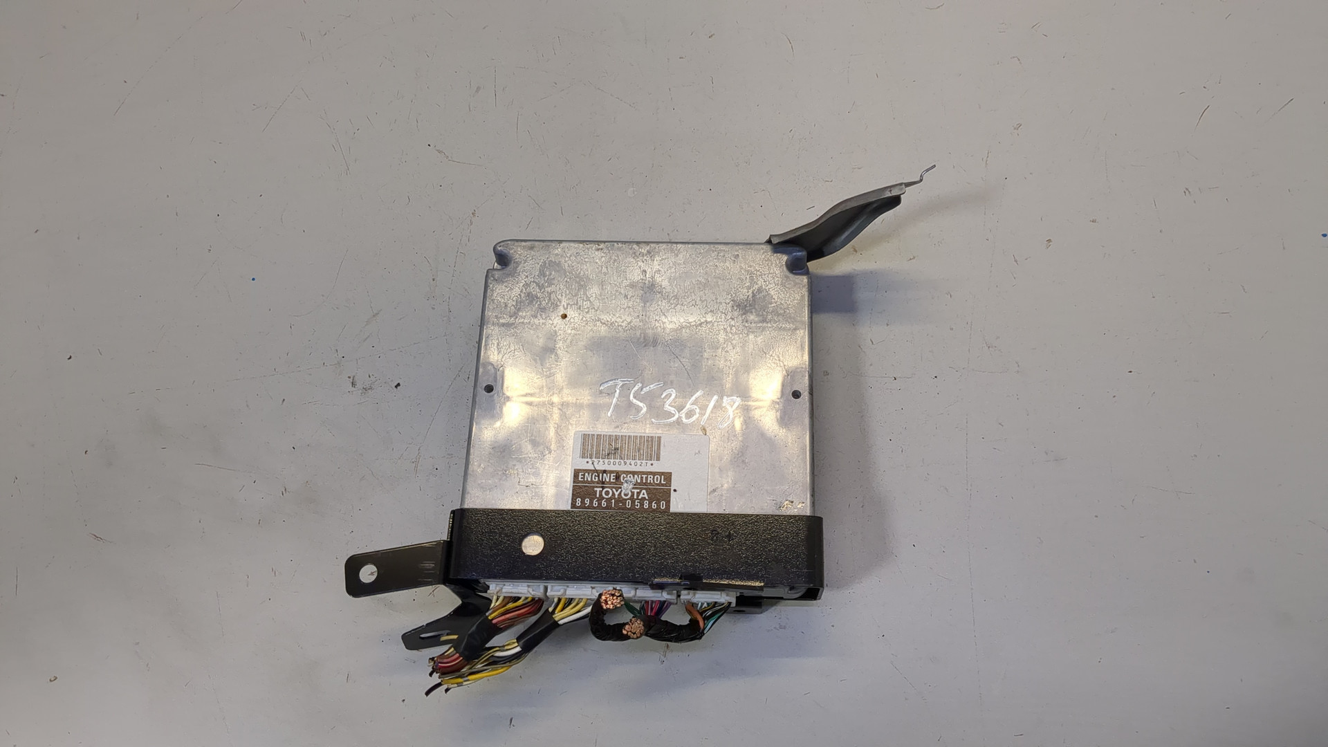 Блок управления двигателем