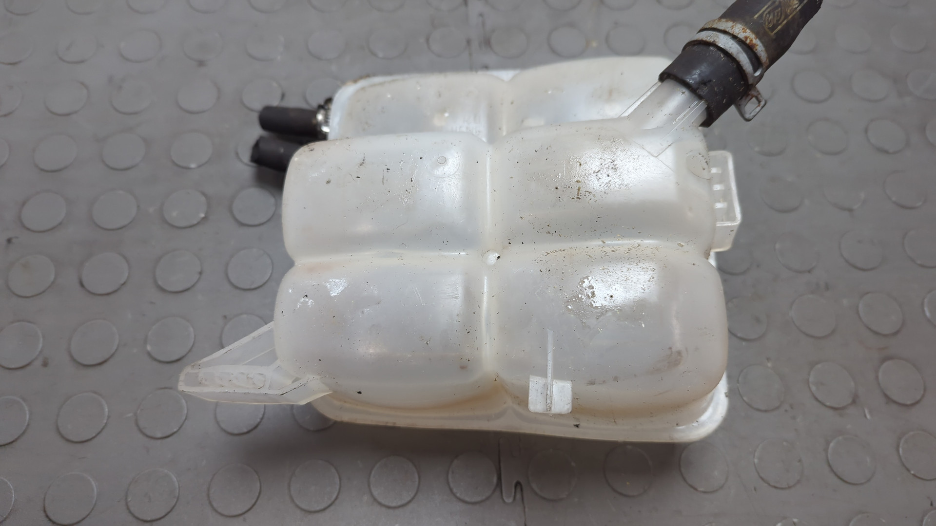 Бачок расширительный