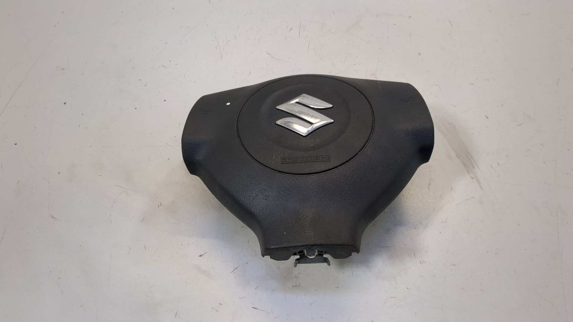 Подушка безопасности в рулевое колесо