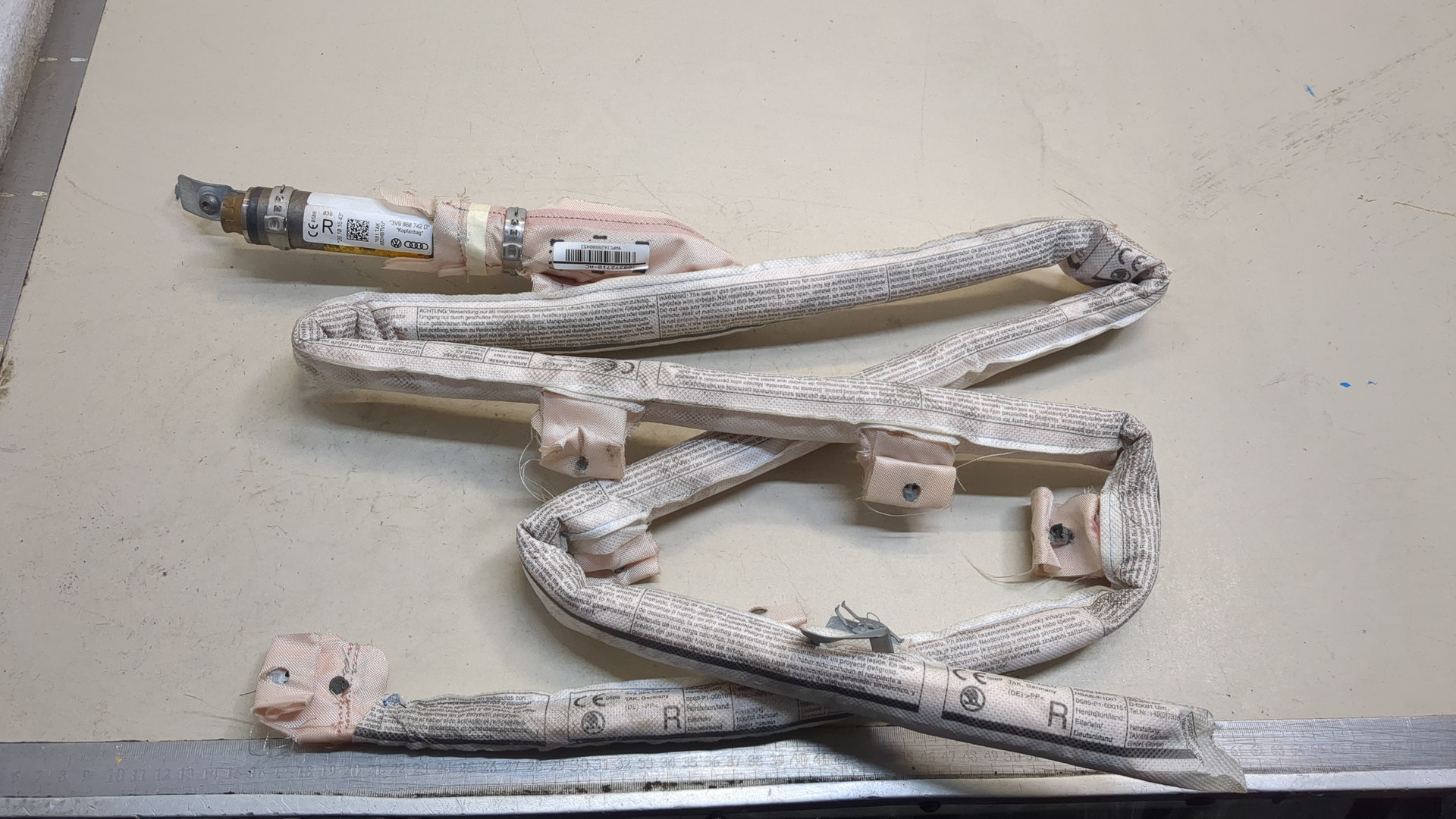 Подушка безопасности боковая (шторка)