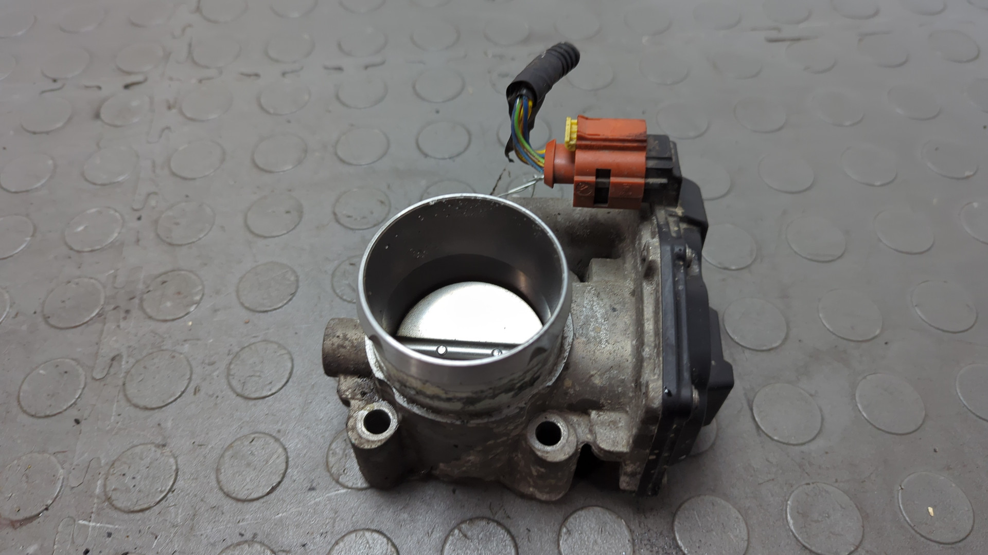 Заслонка дроссельная электрическая