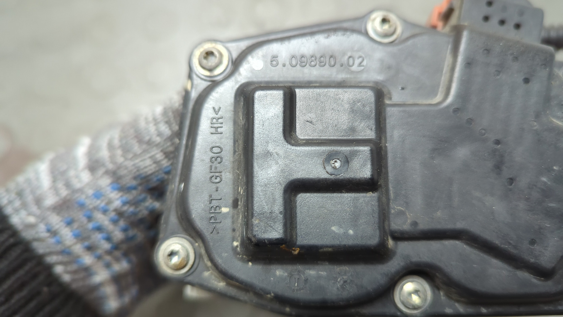 Заслонка дроссельная электрическая