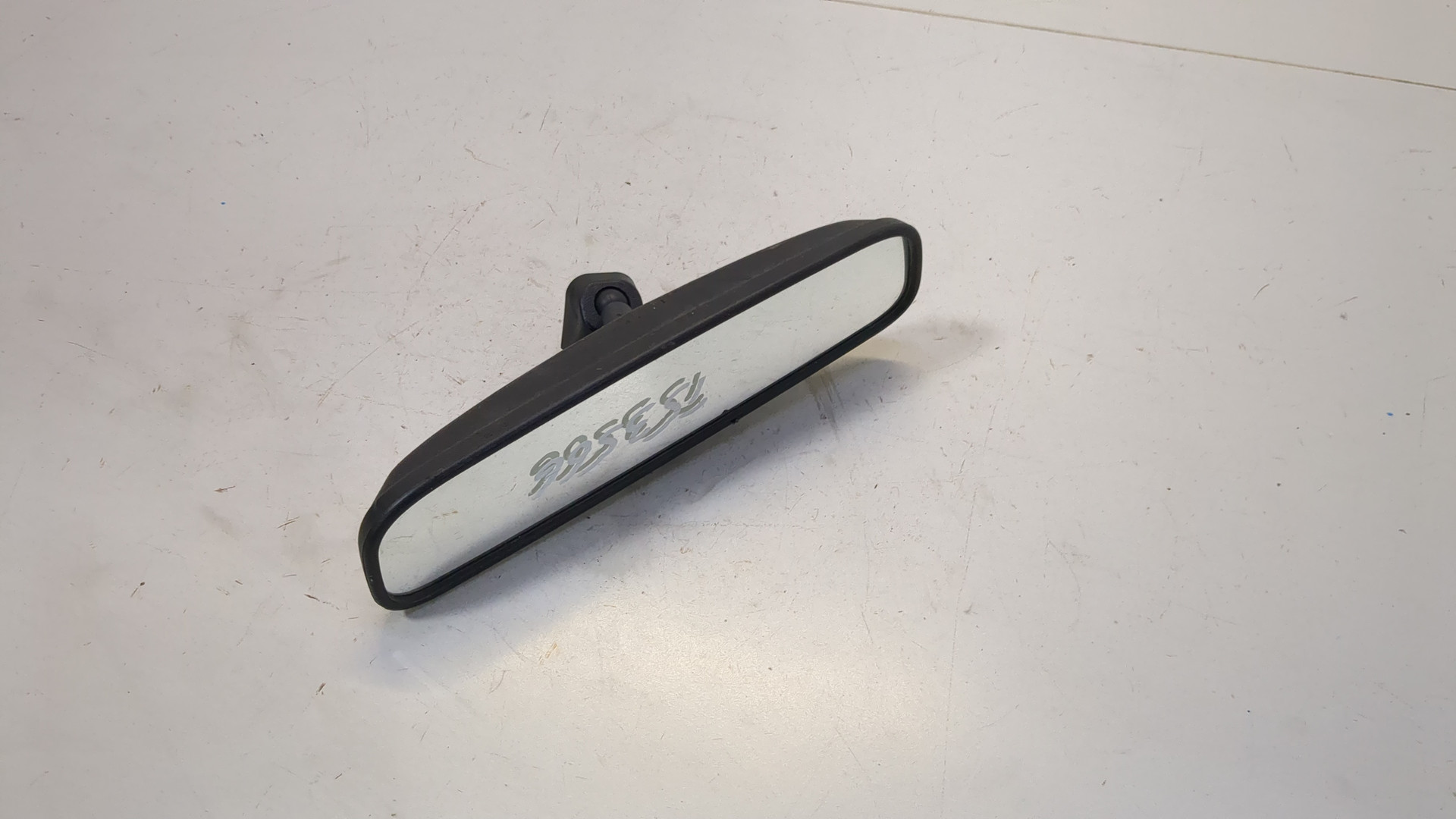 Зеркало заднего вида