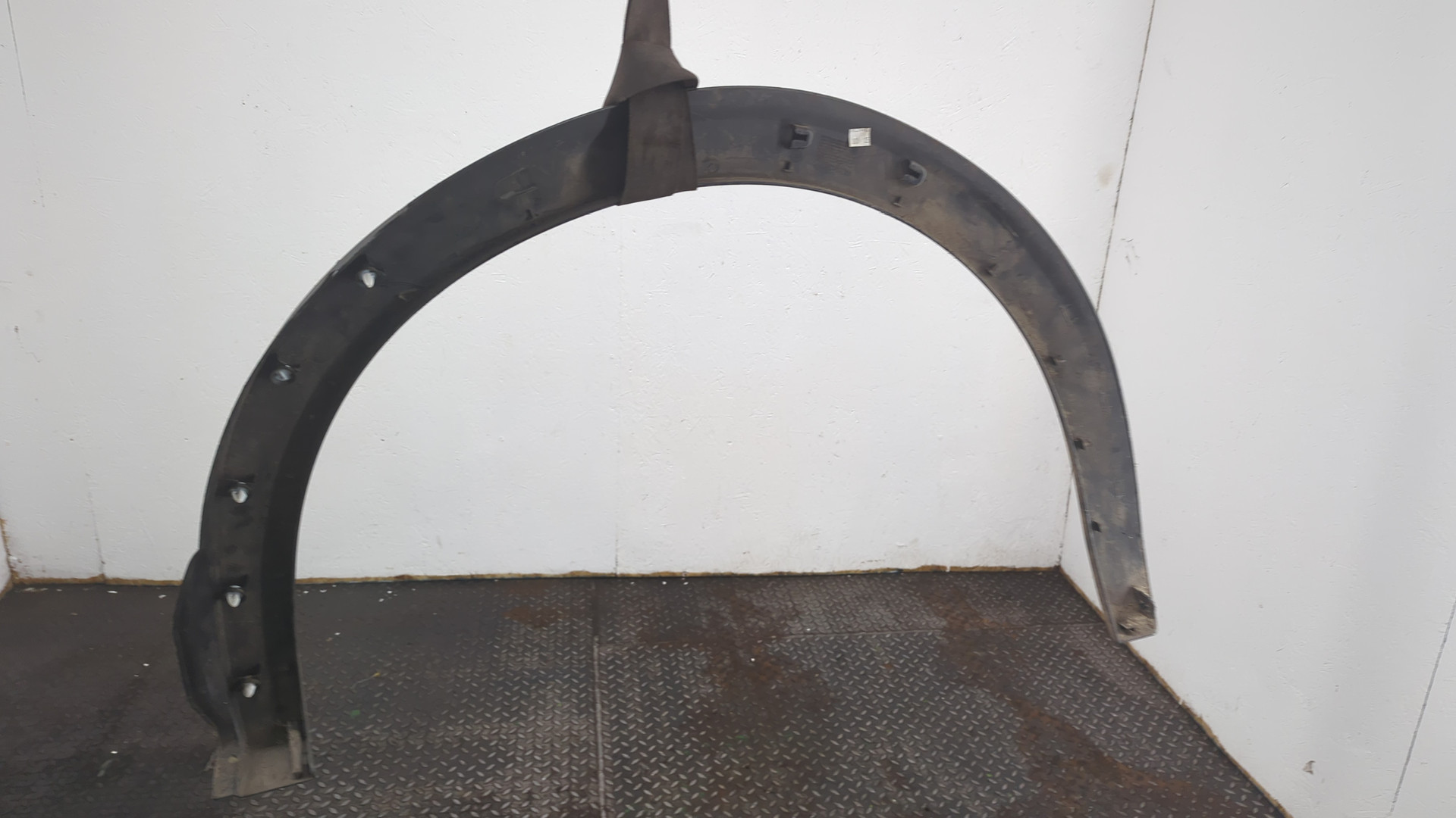 Молдинг заднего крыла правого