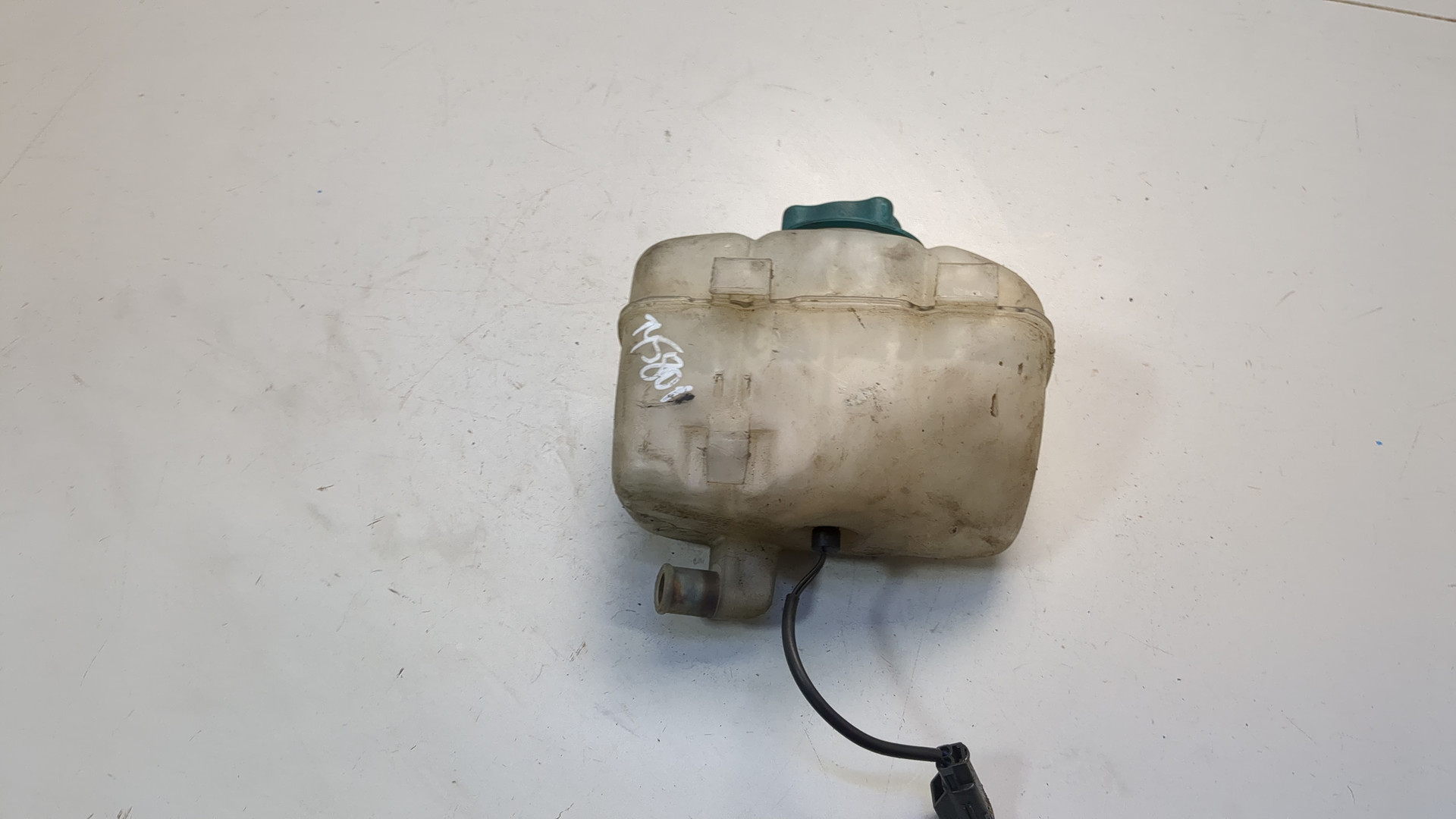 Бачок расширительный