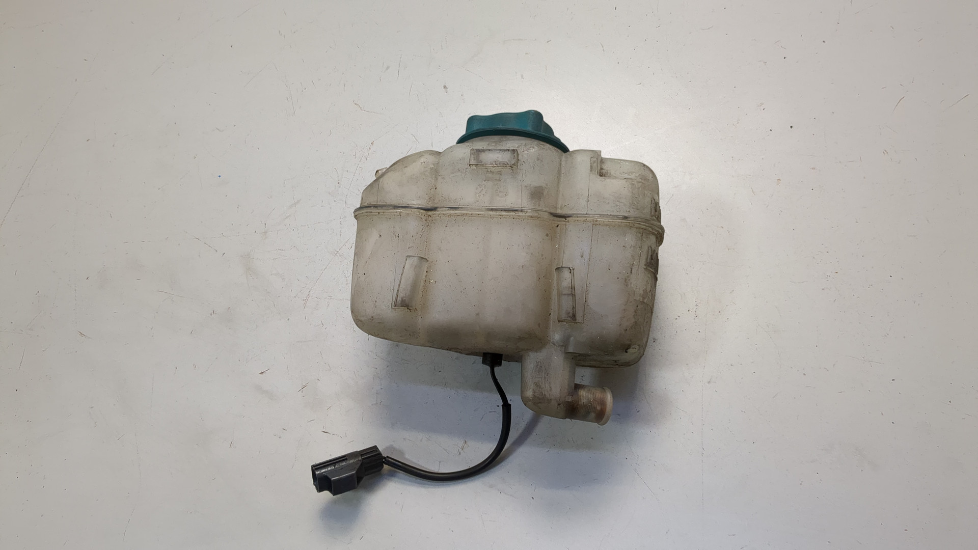 Бачок расширительный