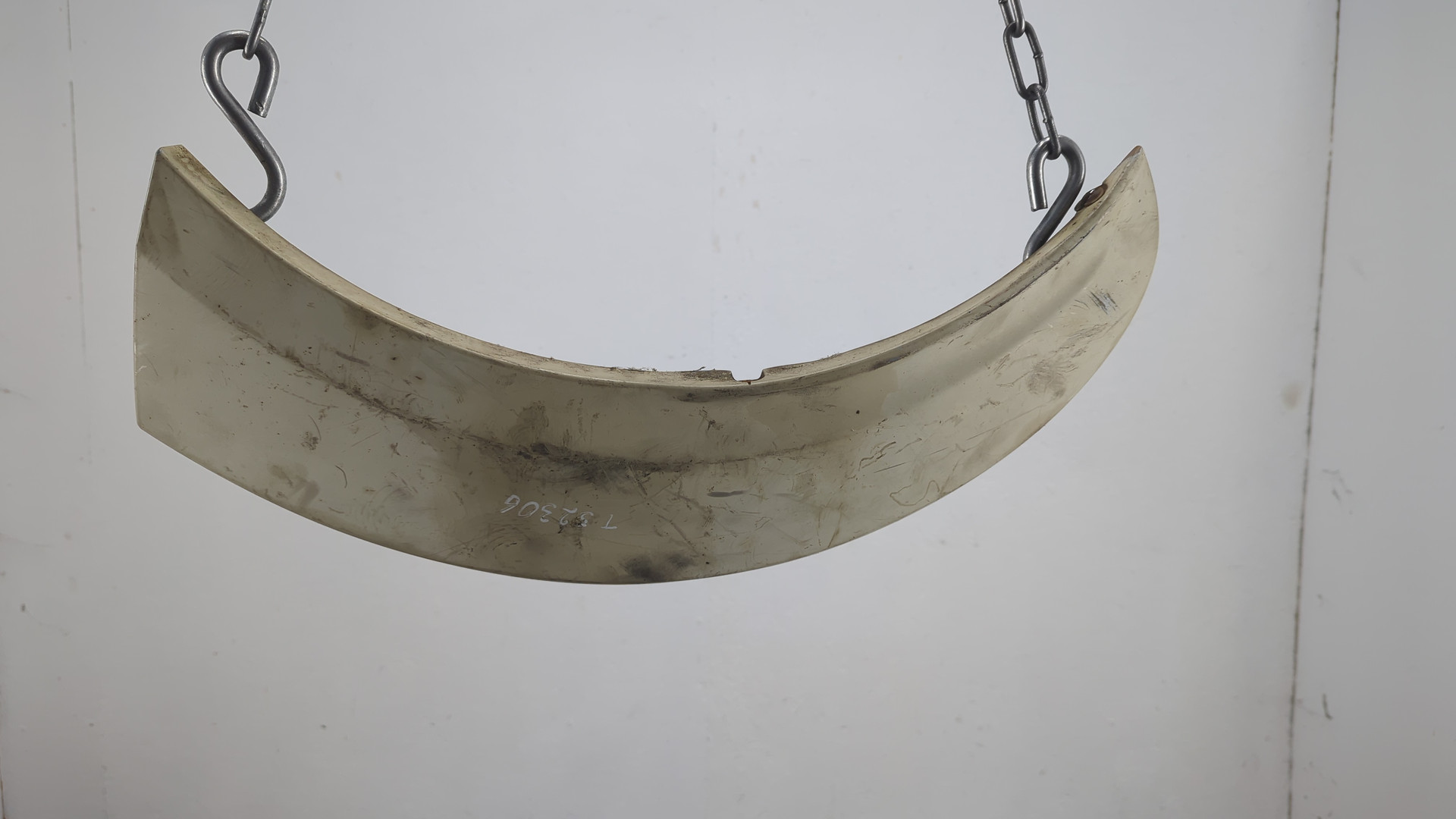 Накладка заднего крыла левого