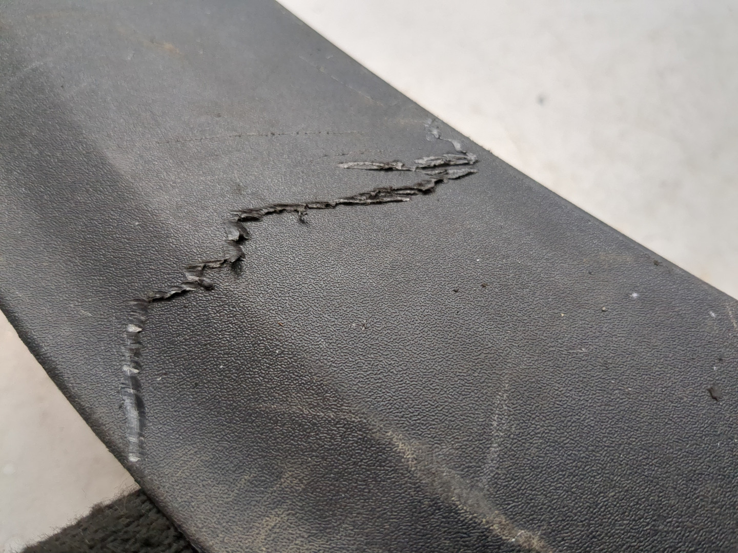 Накладка переднего крыла правого