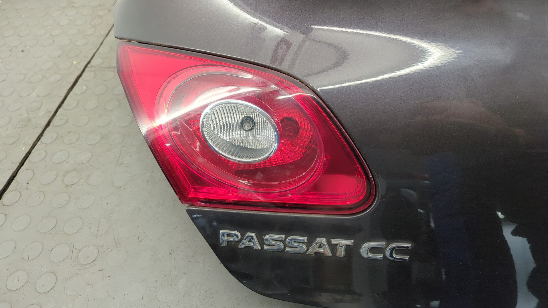 Дверь багажника