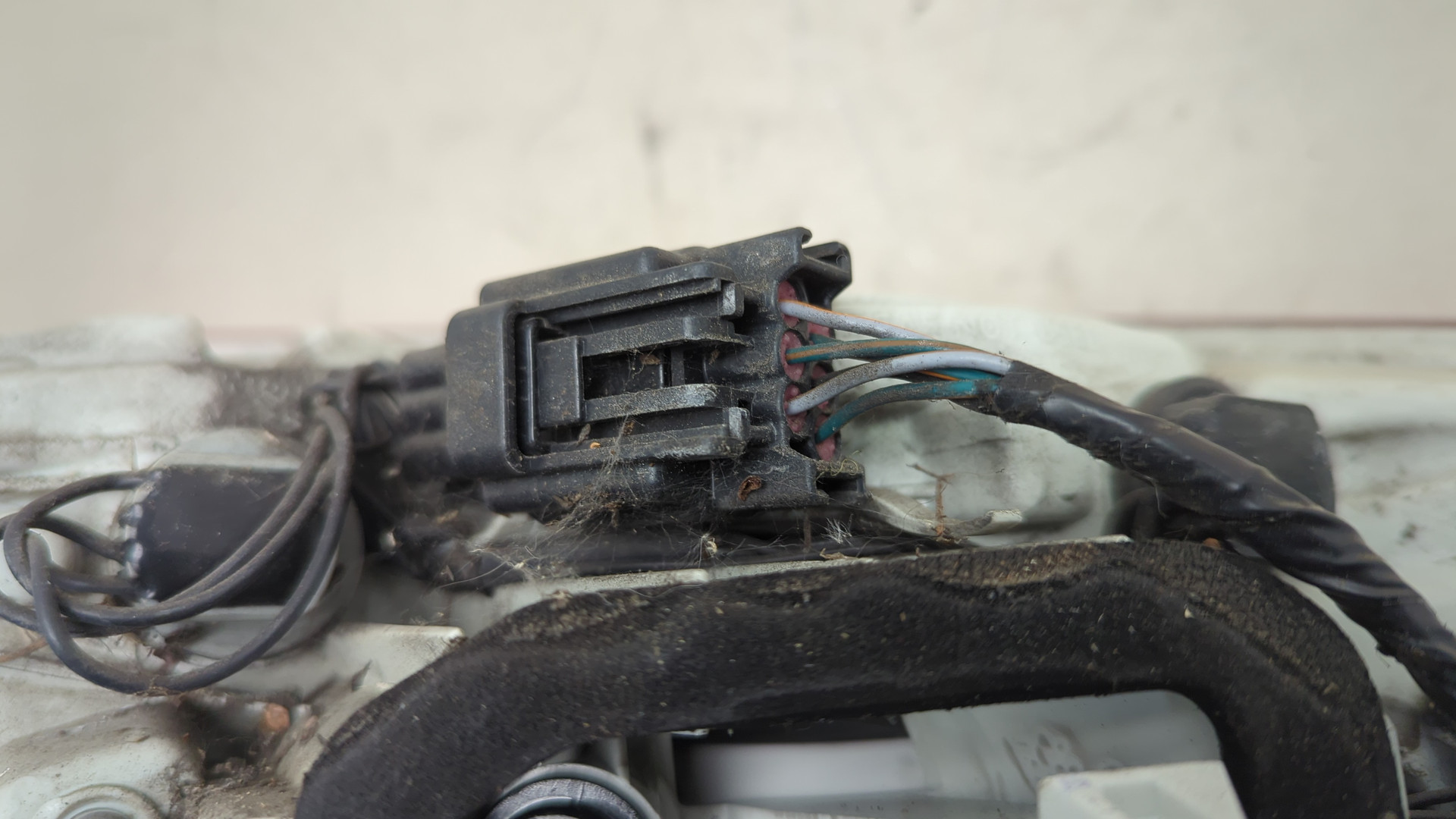 Фонарь задний левый