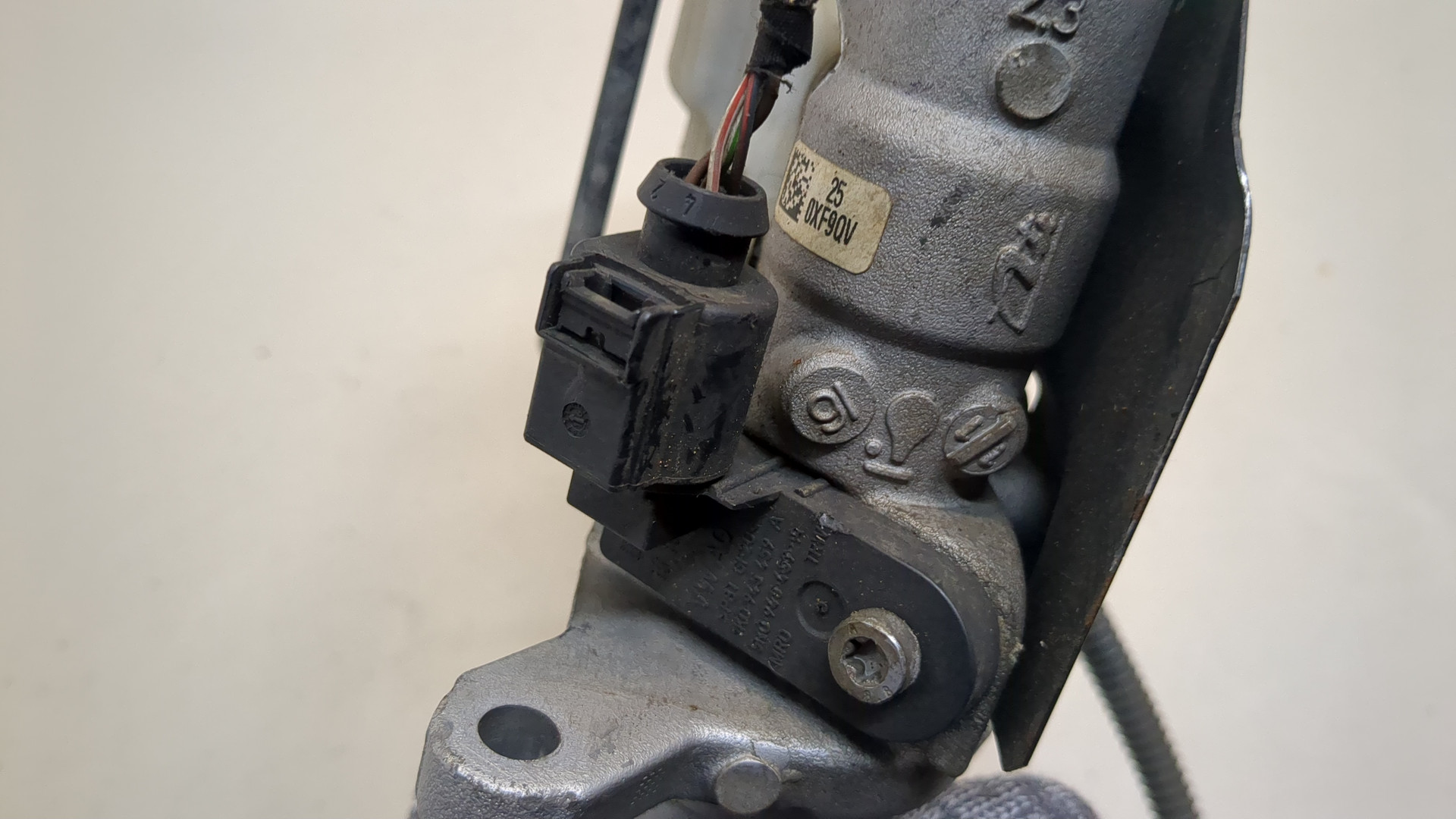 Цилиндр тормозной главный