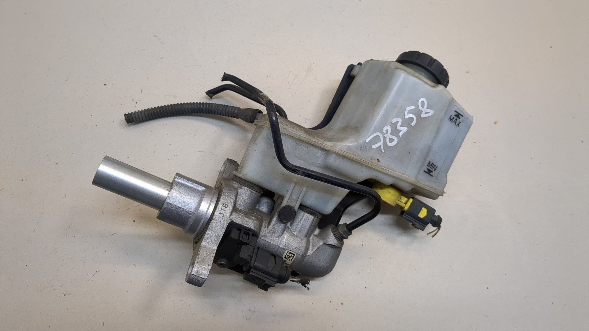 Цилиндр тормозной главный