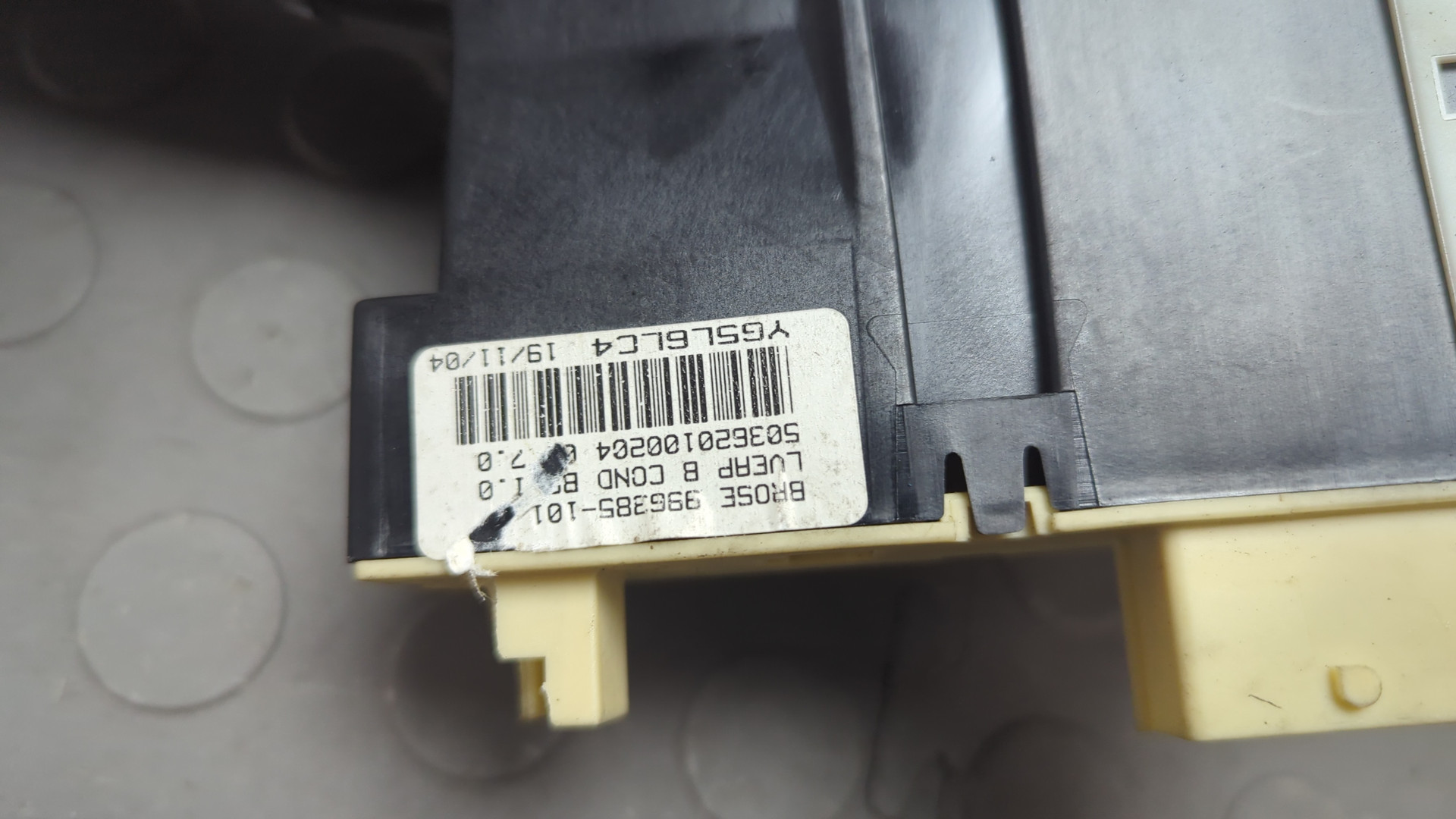 Стеклоподъемник электр. передний правый