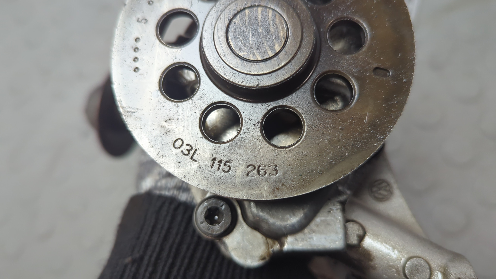 Насос масляный