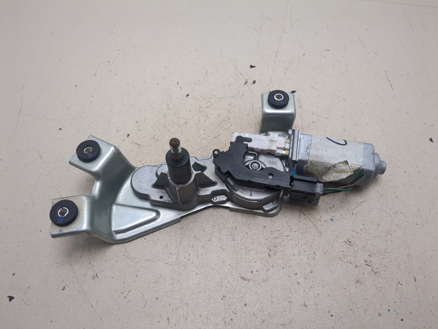 Моторчик стеклоочистителя задний