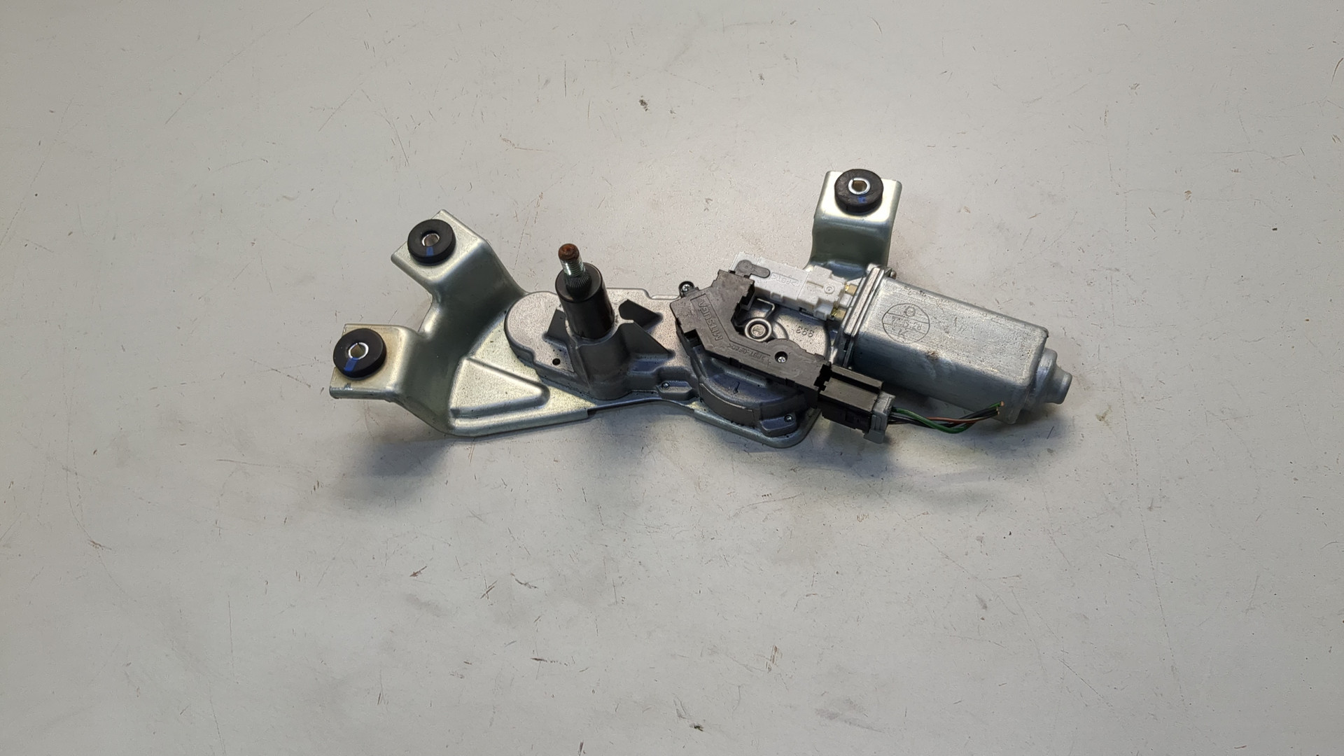 Моторчик стеклоочистителя задний