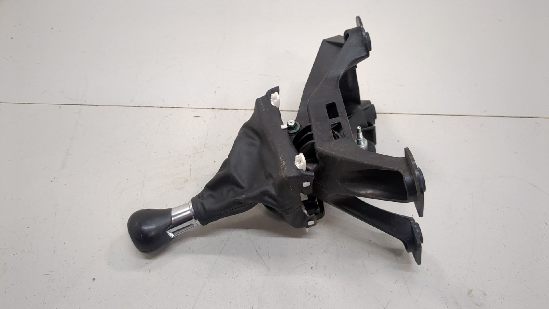 Кулиса МКПП / АКПП