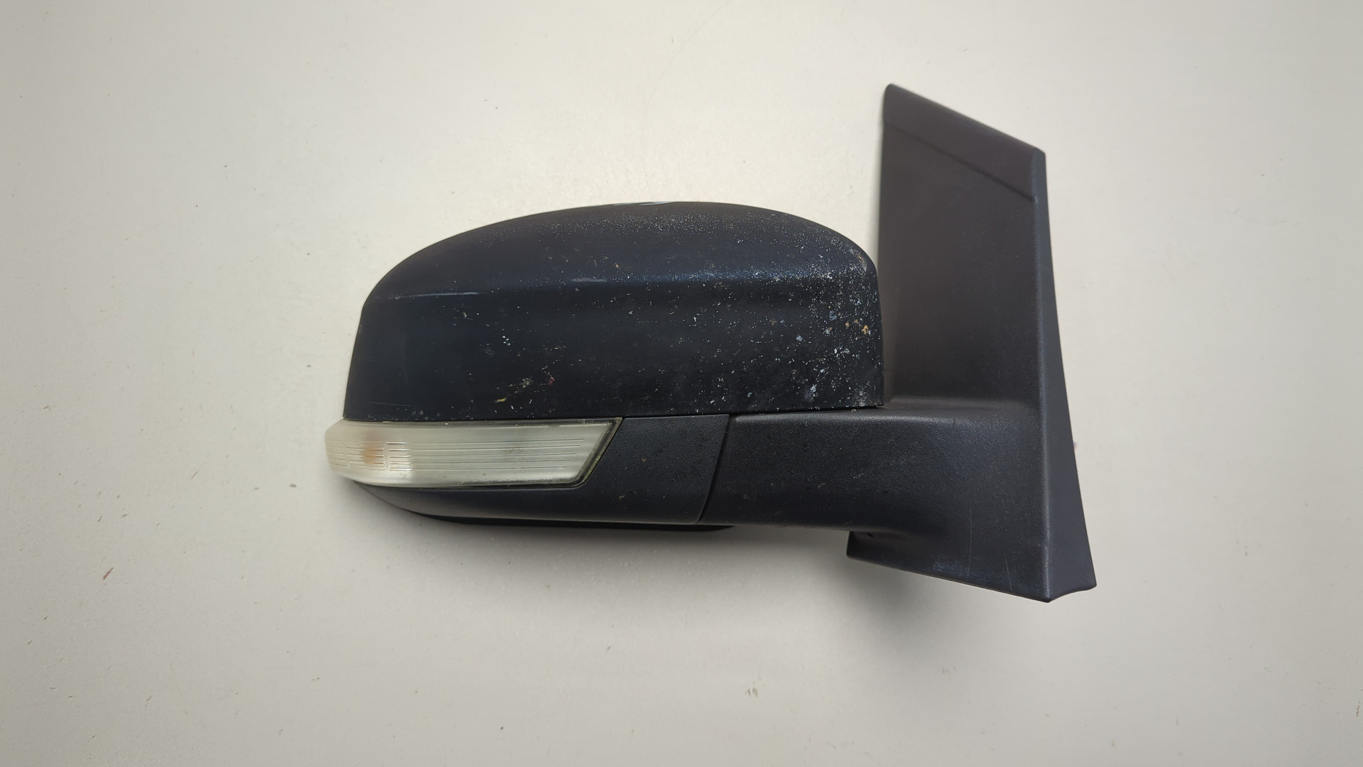 Зеркало правое электрическое