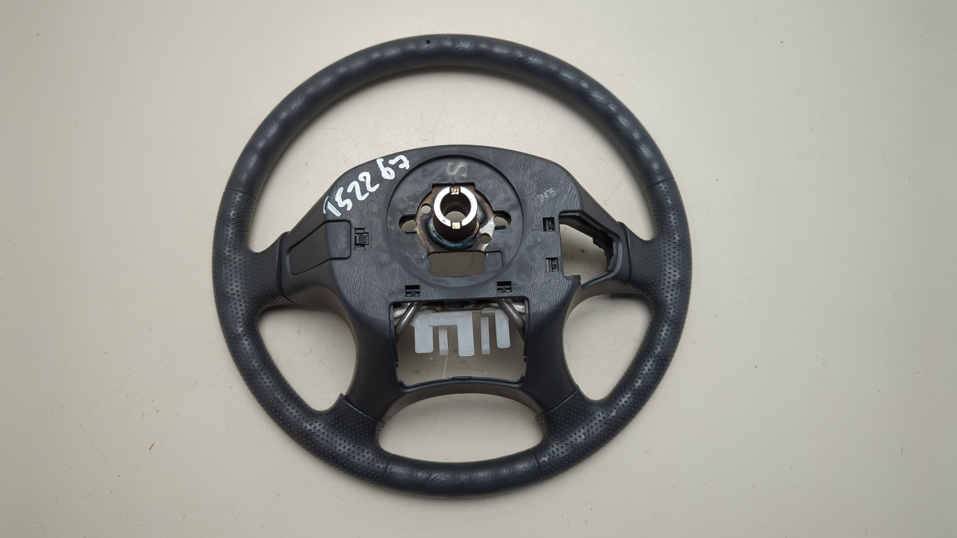 Рулевое колесо (руль)