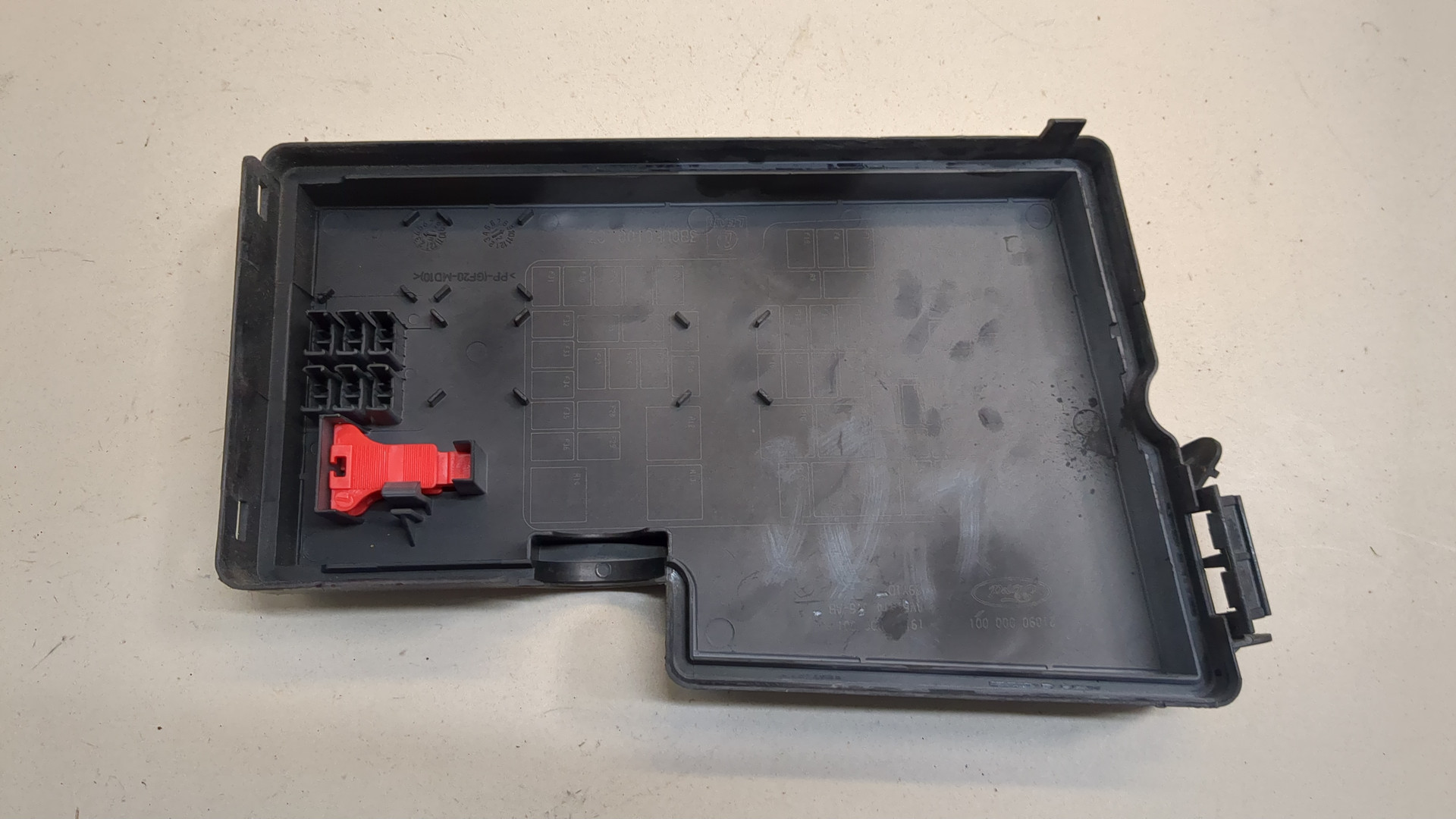 Корпус блока предохранителей