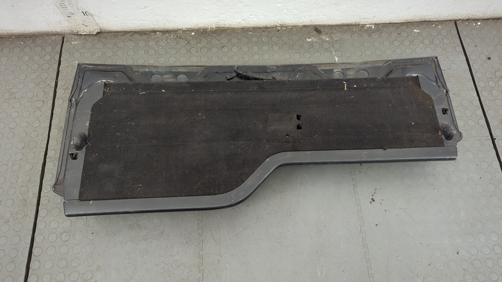 Дверь багажника нижняя (борт)