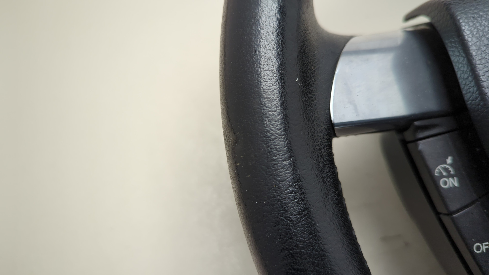 Рулевое колесо (руль)