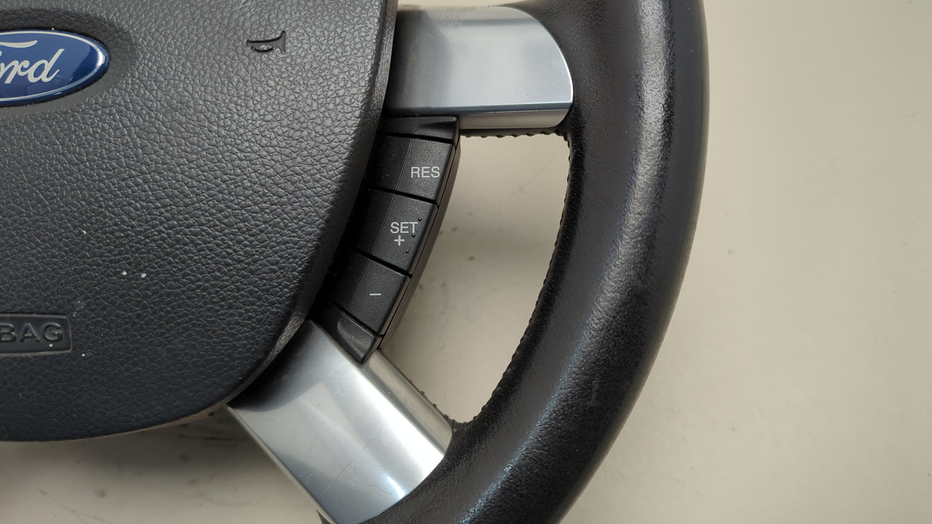 Рулевое колесо (руль)