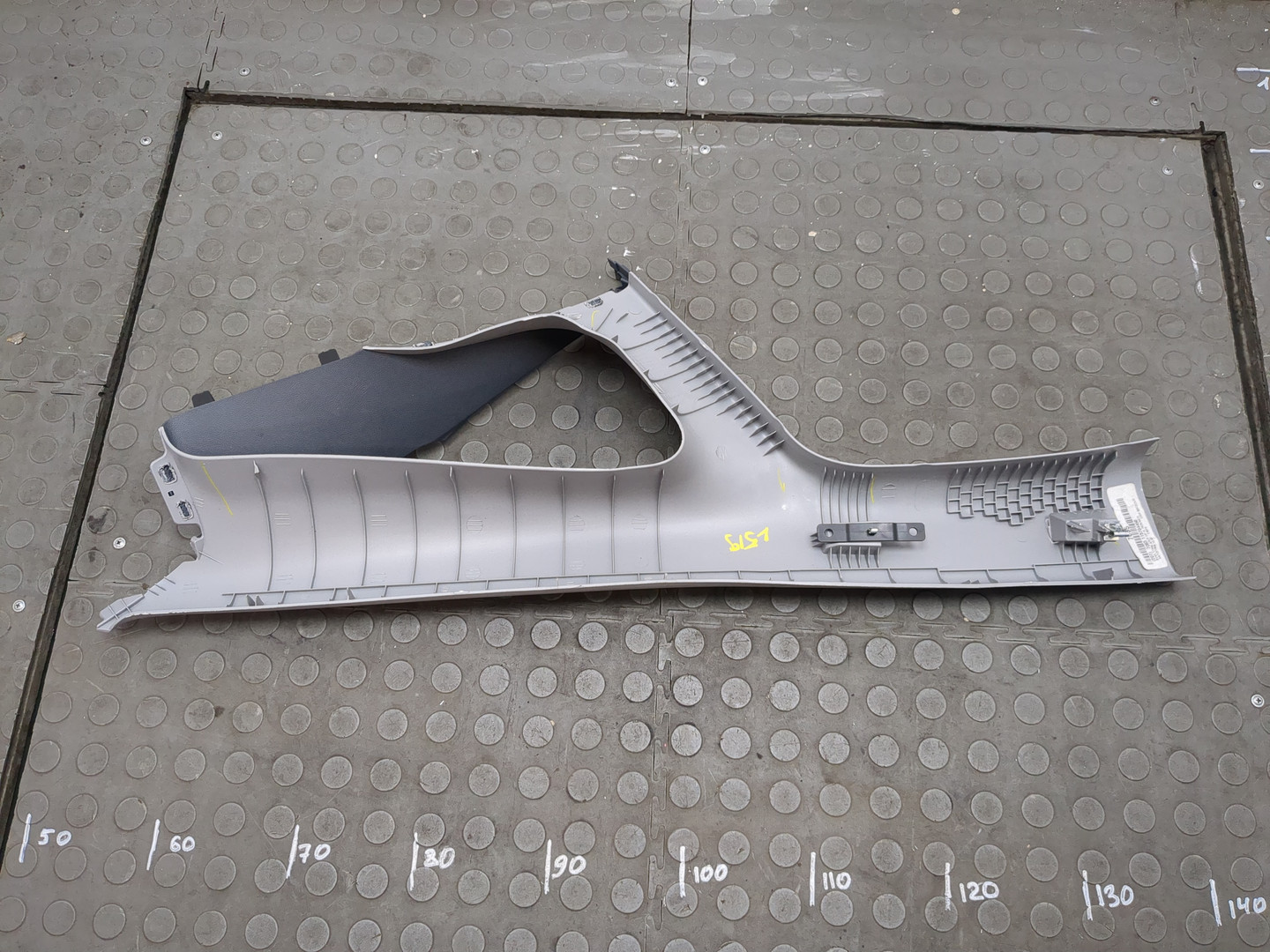 Обшивка стойки