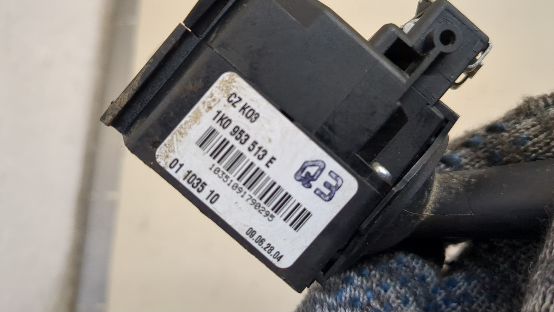 Переключатель поворотов подрулевой