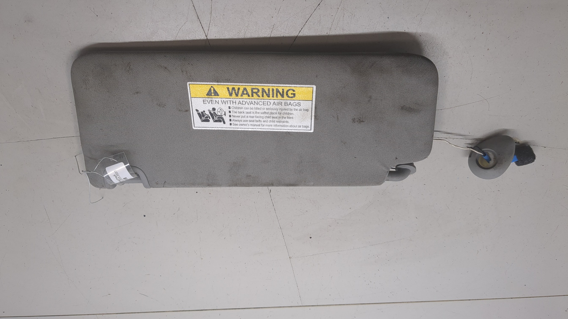 Козырек солнцезащитный