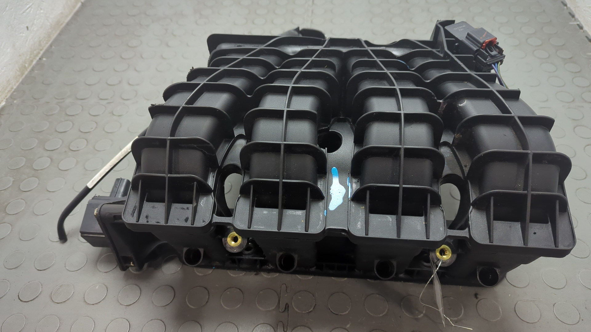 Коллектор впускной