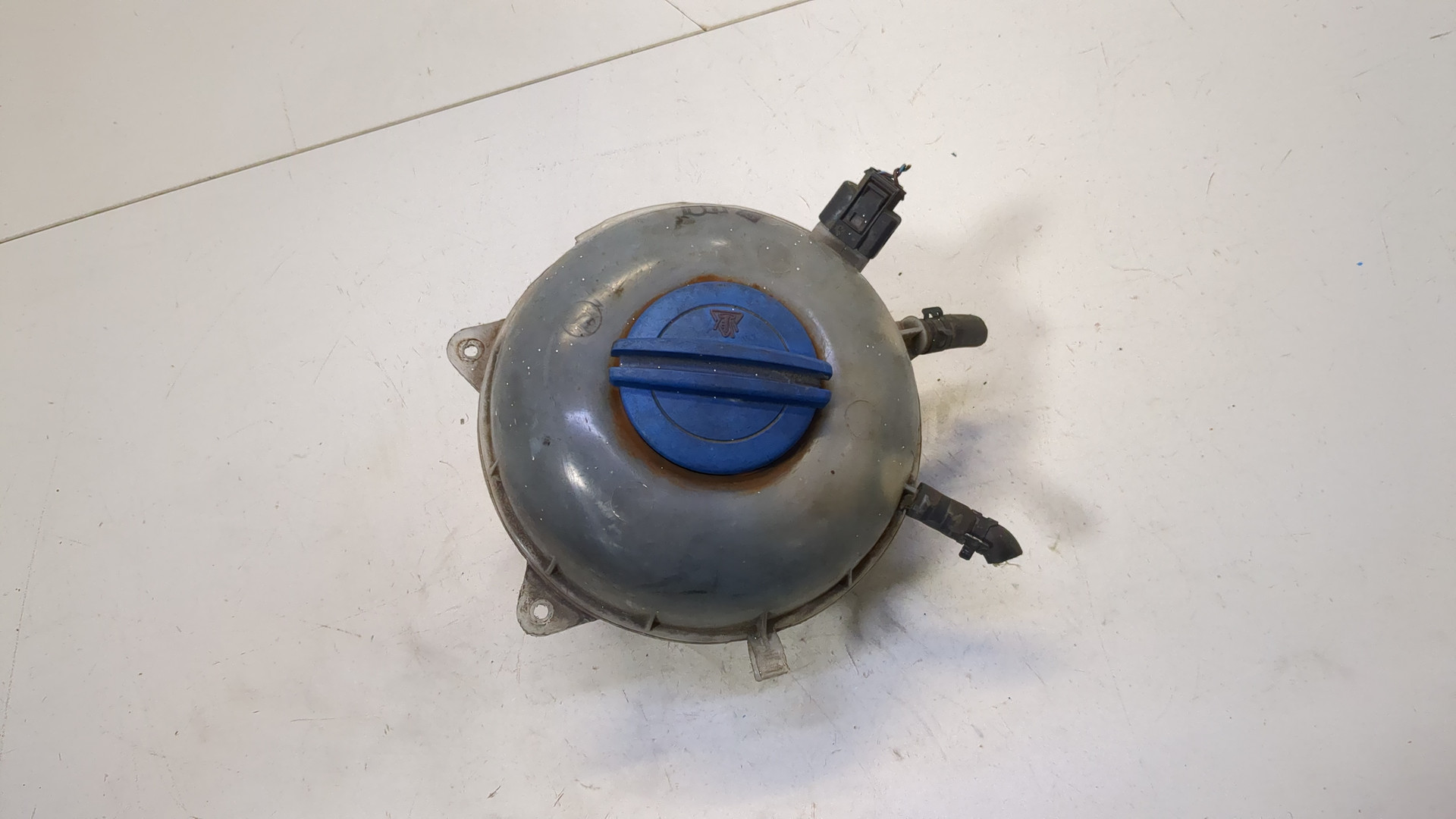 Бачок расширительный