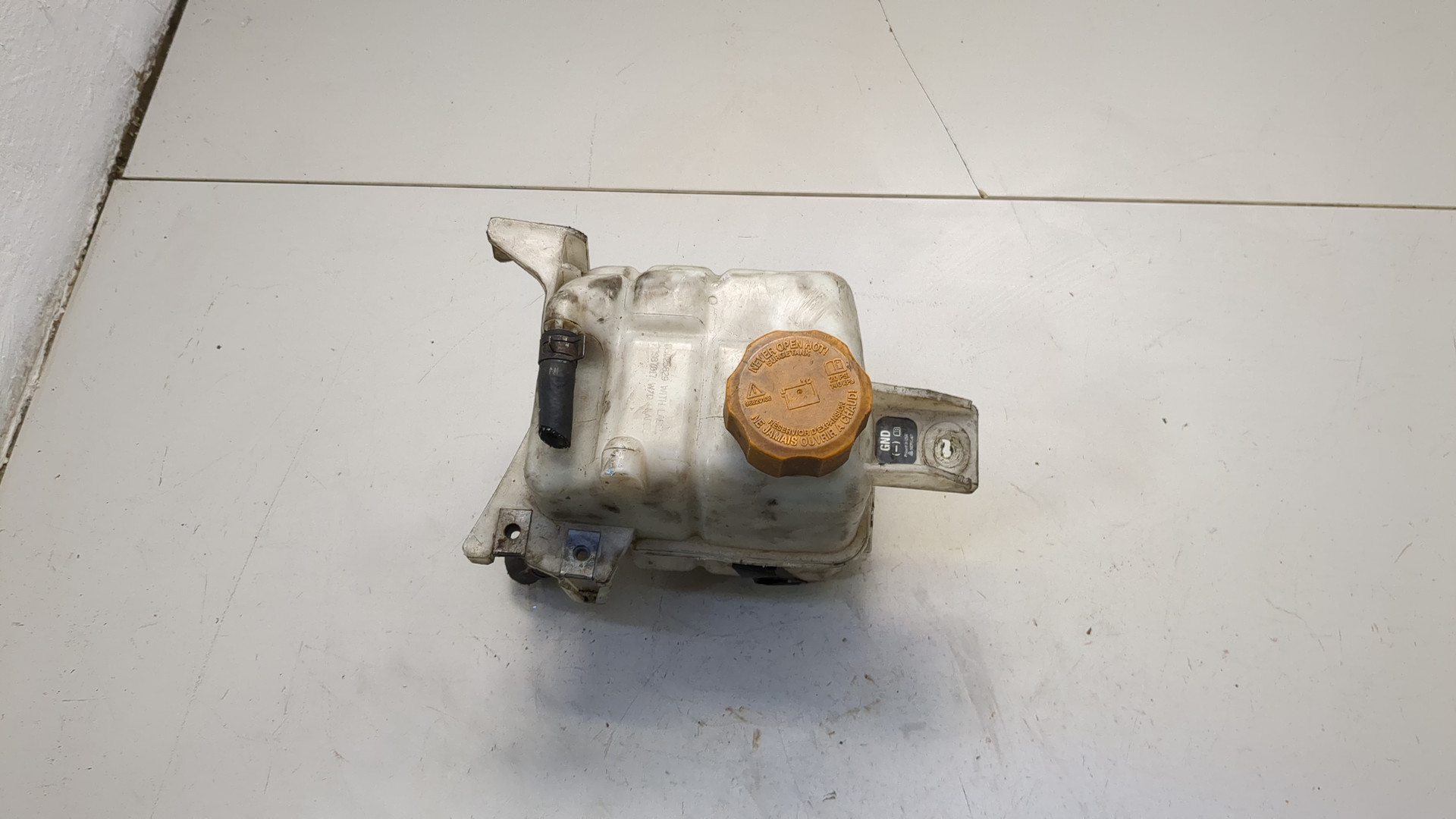 Бачок расширительный