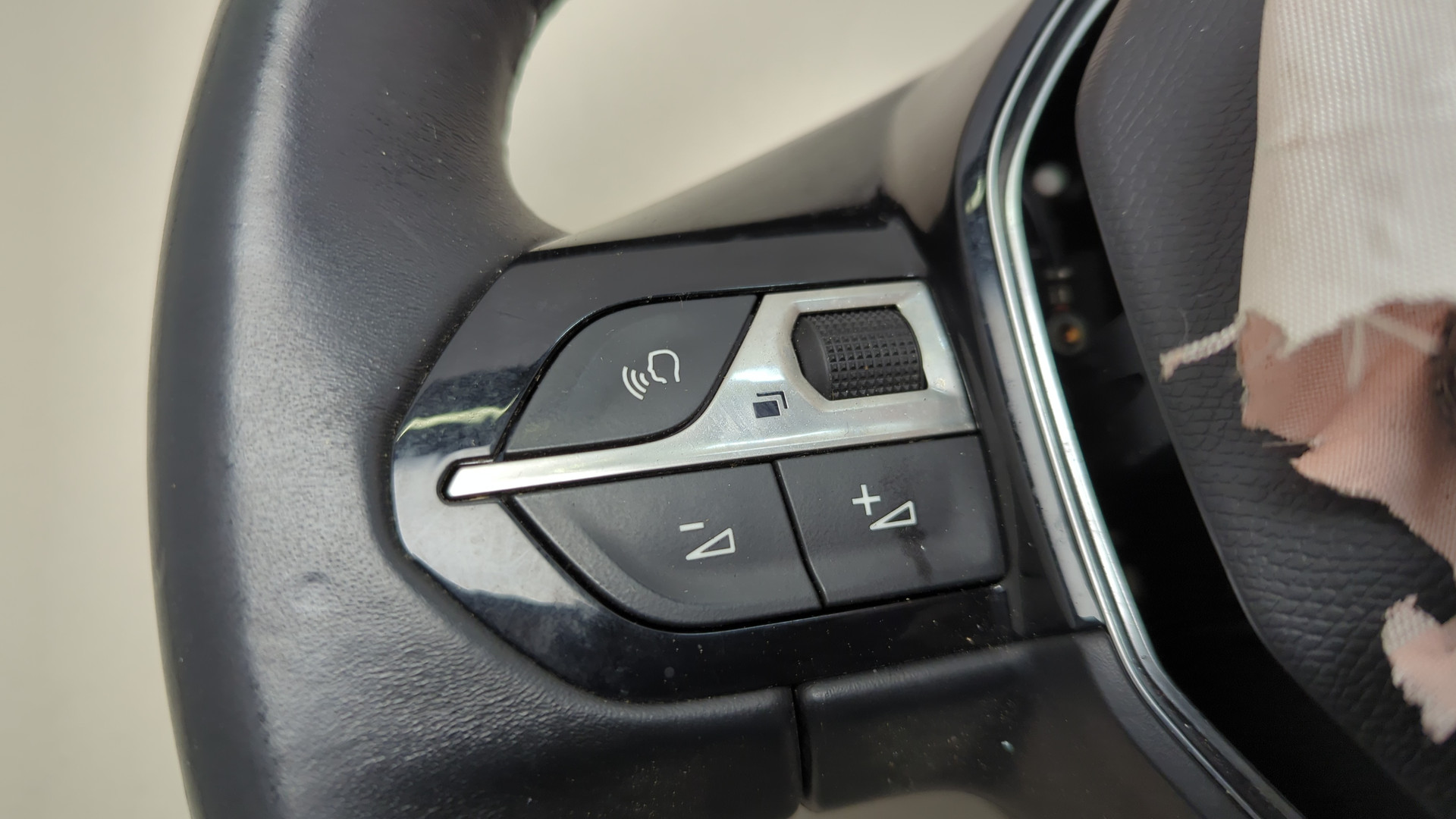 Рулевое колесо (руль)