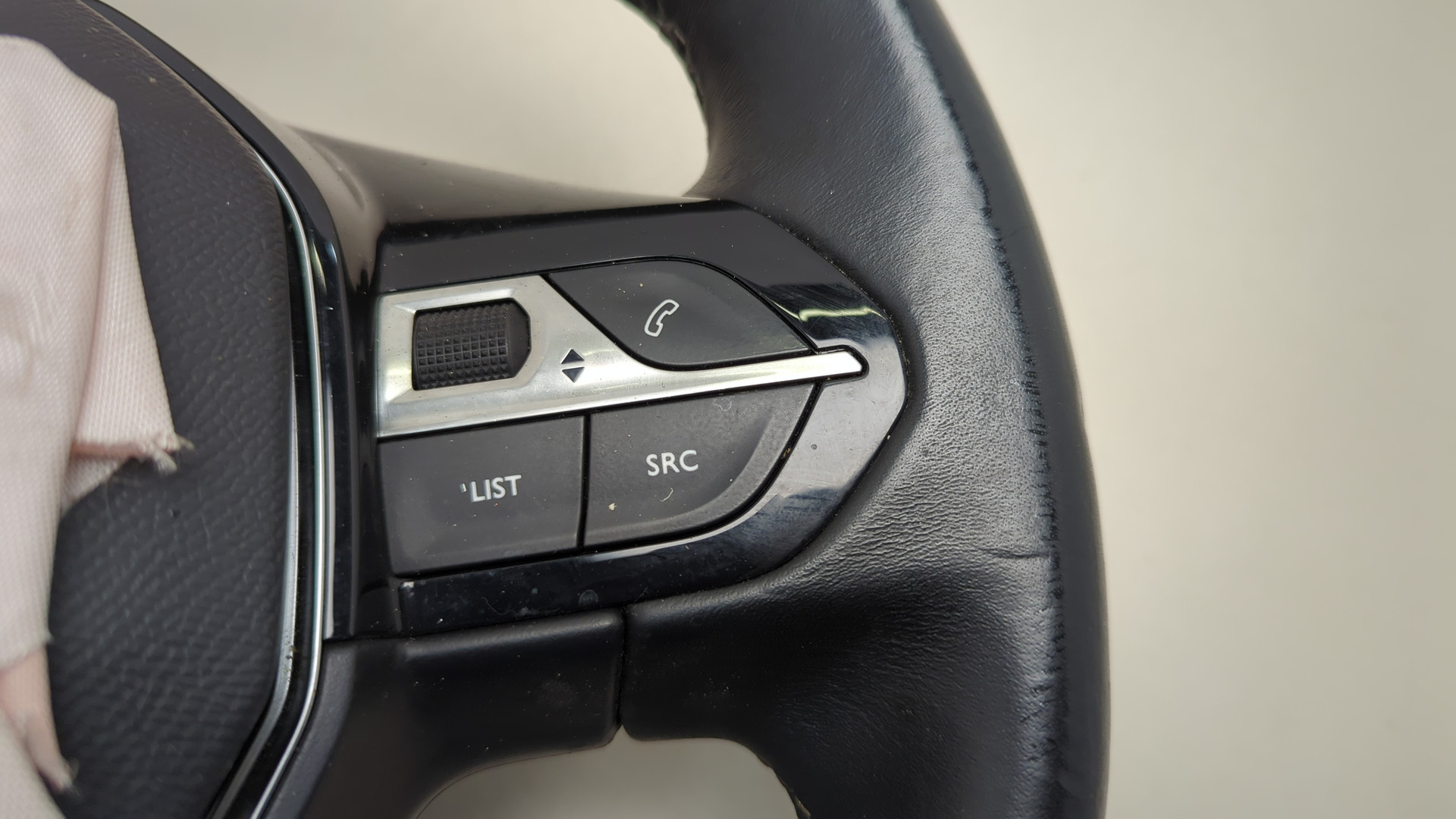 Рулевое колесо (руль)