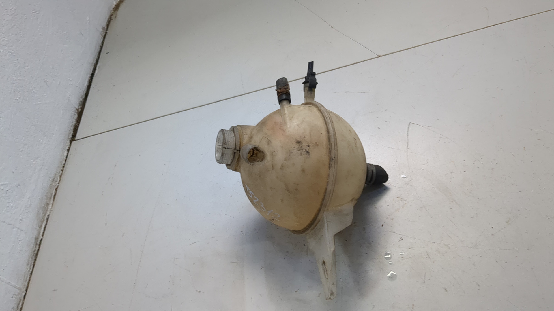 Бачок расширительный